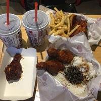 Photo taken at 4Fingers Crispy Chicken by 🍔Why S. on 5/29/2017