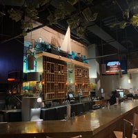 Photo prise au Koko Sushi Bar &amp;amp; Lounge par Justin B. le11/4/2020