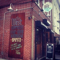 8/12/2014にBcnlovesnyがThe West—Coffeehouse &amp;amp; Barで撮った写真