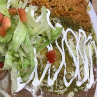 Снимок сделан в La Puerta Authentic Mexican Food пользователем CJ Y. 8/15/2018