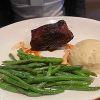 Photo taken at BJ&amp;#39;s Restaurant &amp;amp; Brewhouse by CJ Y. on 12/1/2022