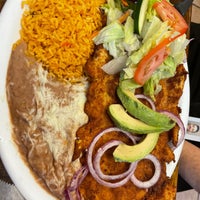 6/28/2022 tarihinde CJ Y.ziyaretçi tarafından La Puerta Authentic Mexican Food'de çekilen fotoğraf