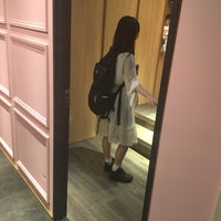 Photo taken at Naturalia Shibuya by とくだしんのすけ on 6/24/2017