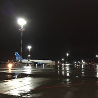 Photo taken at Выход / Gate 9/9A by Pavel S. on 7/23/2018