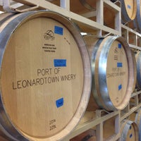 Foto scattata a Port of Leonardtown Winery da Natalie M. il 2/22/2015