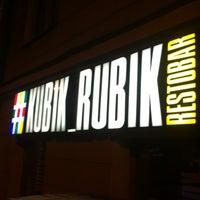 Photo prise au #KUBIK_RUBIK RESTOBAR par Aryasik 🍀 le9/27/2013