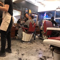 Снимок сделан в Hair House Barbershop by Adam Chan пользователем Iain F. 12/20/2018
