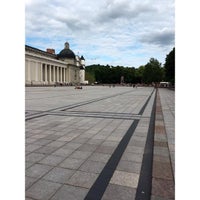 7/16/2015 tarihinde Dmitrij B.ziyaretçi tarafından Katedros aikštė | Cathedral Square'de çekilen fotoğraf