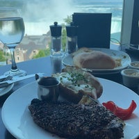 Foto tirada no(a) The Keg Steakhouse + Bar - Fallsview/Embassy Suites por Sabreen K. em 6/18/2023