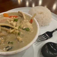 Foto scattata a Thaifoon Restaurant da Sabreen K. il 8/18/2022