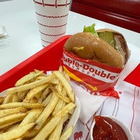 Photo taken at In-N-Out Burger by Amy T. on 2/28/2023