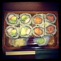 Снимок сделан в Sushi-teria пользователем Lauren B. 1/16/2012