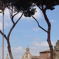 Photo taken at Piazza Di San Pietro In Vincoli by Rizovna on 4/26/2014