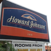 Foto tirada no(a) Howard Johnson Inn Orlando International Drive por Ismael Q. em 8/24/2013