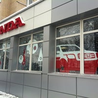 Photo taken at Фирменный центр «Honda» by Dima S. on 12/15/2012