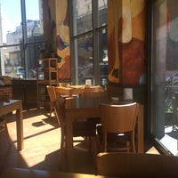 รูปภาพถ่ายที่ Café La Bohème โดย Армен Г. เมื่อ 6/3/2017