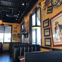Photo taken at Zaxby&amp;#39;s Chicken Fingers &amp;amp; Buffalo Wings by Mr.Max on 3/15/2018