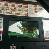Photo taken at Sonic Drive-In by Joel R. R. on 5/28/2017