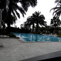 4/18/2014에 Shaheen A.님이 Poolside - Hotel Mulia Senayan, Jakarta에서 찍은 사진