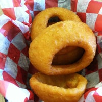 9/29/2012 tarihinde Ari D.ziyaretçi tarafından Knucklehead Burgers'de çekilen fotoğraf