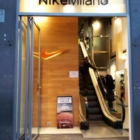 nike store in orange