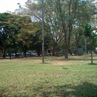 Review Alun-Alun Kota Metro