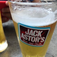 Photo taken at Jack Astor&amp;#39;s Bar &amp;amp; Grill by Adriana M. on 8/25/2018