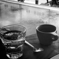 Foto diambil di PT&amp;#39;s Coffee oleh Bruno P. pada 9/3/2019