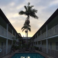 Photo taken at Coral Sands Motel by Sven H. on 5/9/2015