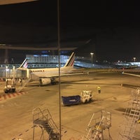 Photo taken at Gate F28 by Lucie Y. on 11/18/2017