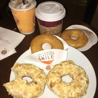 Photo taken at J.CO Donuts &amp;amp; Coffee by Agnes on 12/20/2017