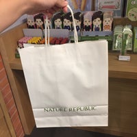 Photo taken at Nature Republic by Kaowhom N. on 10/23/2016