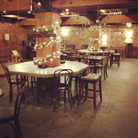 11/30/2012 tarihinde Amanda M.ziyaretçi tarafından Crescent Moon Coffee'de çekilen fotoğraf