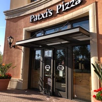 3/17/2022 tarihinde Varun R.ziyaretçi tarafından Patxi’s Pizza'de çekilen fotoğraf