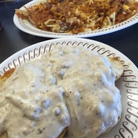Photo taken at Waffle House by Dan E. on 3/1/2015
