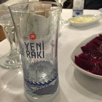 2/7/2015 tarihinde Tarık B.ziyaretçi tarafından Adanalı Hasan Kolcuoğlu Restaurant'de çekilen fotoğraf