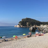 Photo taken at Spiaggia del Malpasso by Olga S. on 7/19/2016