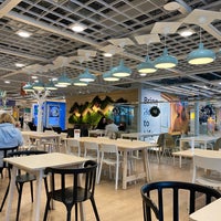 Снимок сделан в IKEA Calgary - Restaurant пользователем DT 12/8/2022