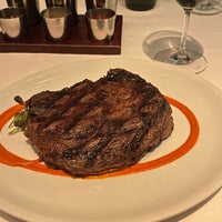 Photo taken at Bourbon Steak by Roobs on 4/11/2024