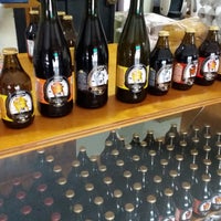 Photo taken at Cervecería Artesanal Toropaire by Luis A. on 5/1/2015