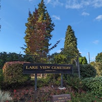 Photo taken at Lake View Cemetery by Song on 9/29/2023