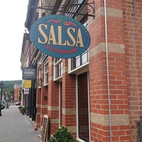 Foto scattata a Salsa Restaurant da Bart il 7/13/2013
