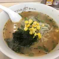 Photo taken at 札幌ラーメン どさん子 松山駅前店 by nomusan on 3/6/2020