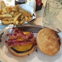 Photo taken at Burger Mood by Otto T. on 6/5/2015