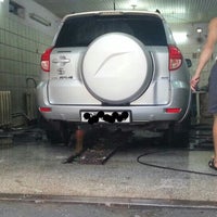 Photo taken at Moso&amp;#39;s Car Wash by Andranik S. on 9/30/2012