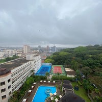รูปภาพถ่ายที่ Hilton Yaounde โดย Ягиз А. เมื่อ 9/14/2021