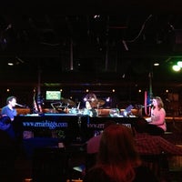 3/23/2013에 Luis R.님이 Ernie Biggs Chicago Style Dueling Piano Bar에서 찍은 사진
