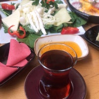 Foto diambil di Shayna Cafe &amp;amp; Bahçe oleh Hande pada 10/18/2020