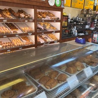 Photo taken at Dad&amp;#39;s Donut &amp;amp; Bakery by Dylan W. on 10/11/2020