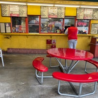 Photo taken at Larry&amp;#39;s Chili Dog by Dylan W. on 10/30/2021